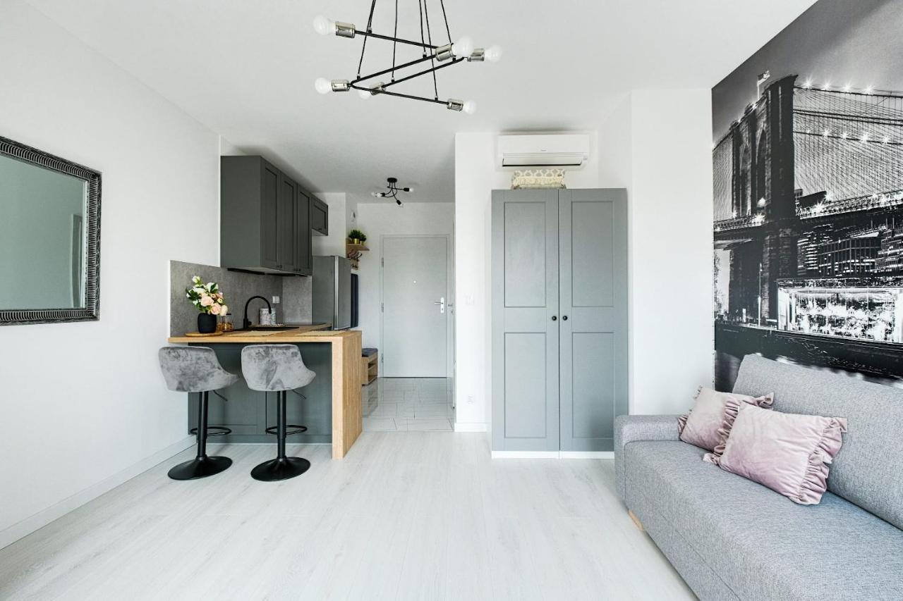 דירות ורשה Targowa 10 London Studio מראה חיצוני תמונה